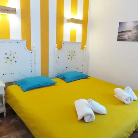 Jho'la Surf Camp Luz