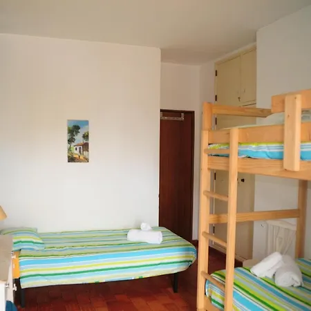 Jho'la Surf Camp * Luz